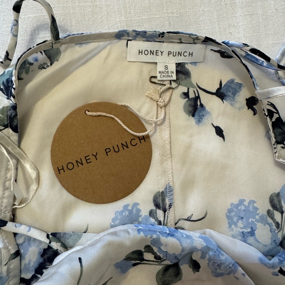 Honey Punch | Floral Spaghetti Strap Camisole | Small - Picture 7 of 9